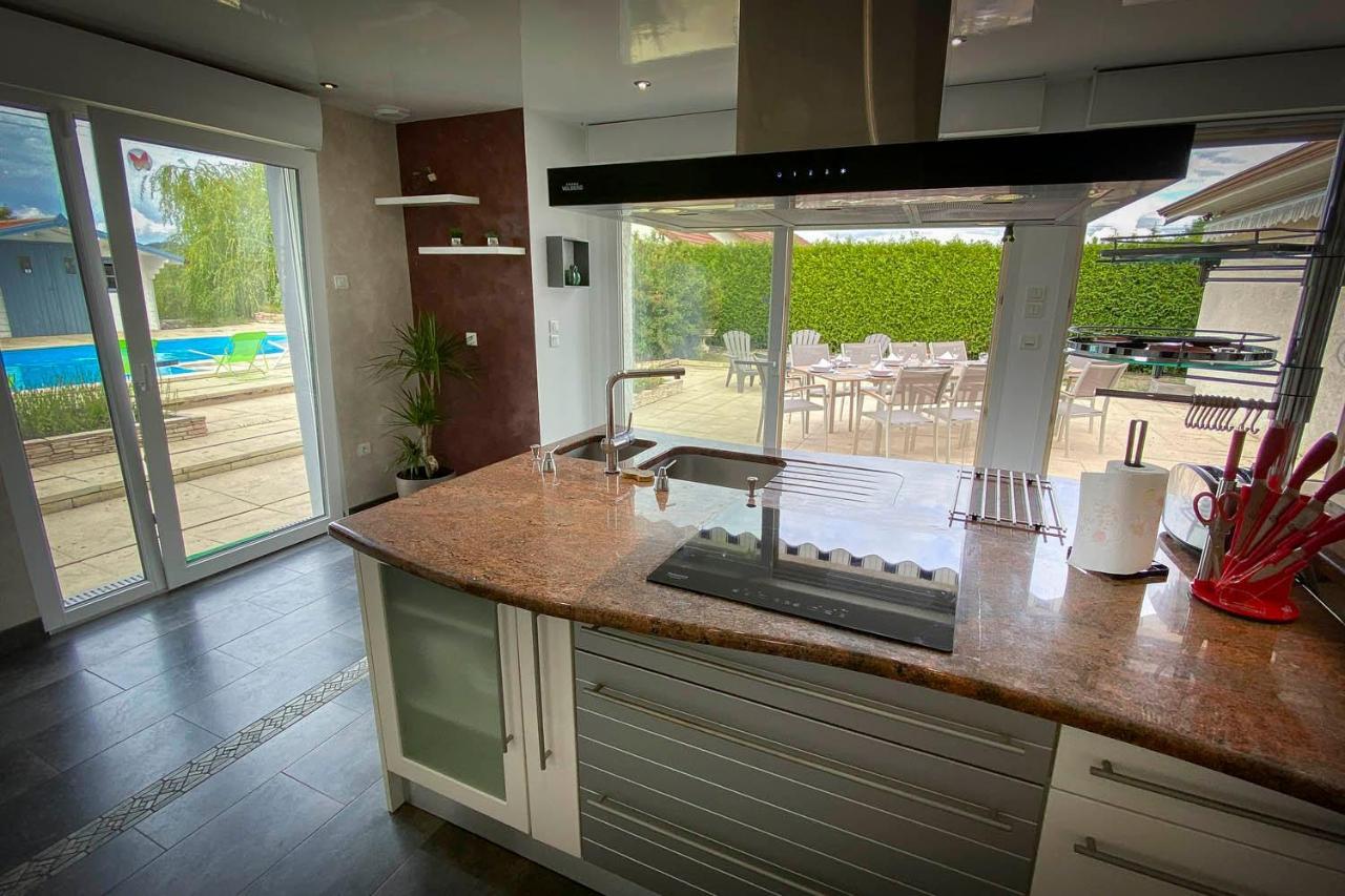Villa 200M2 Avec Piscine Chauffee & Spa & Sauna & Kota-Grill Laval-sur-Vologne 外观 照片