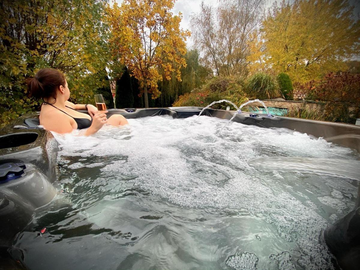 Villa 200M2 Avec Piscine Chauffee & Spa & Sauna & Kota-Grill Laval-sur-Vologne 外观 照片
